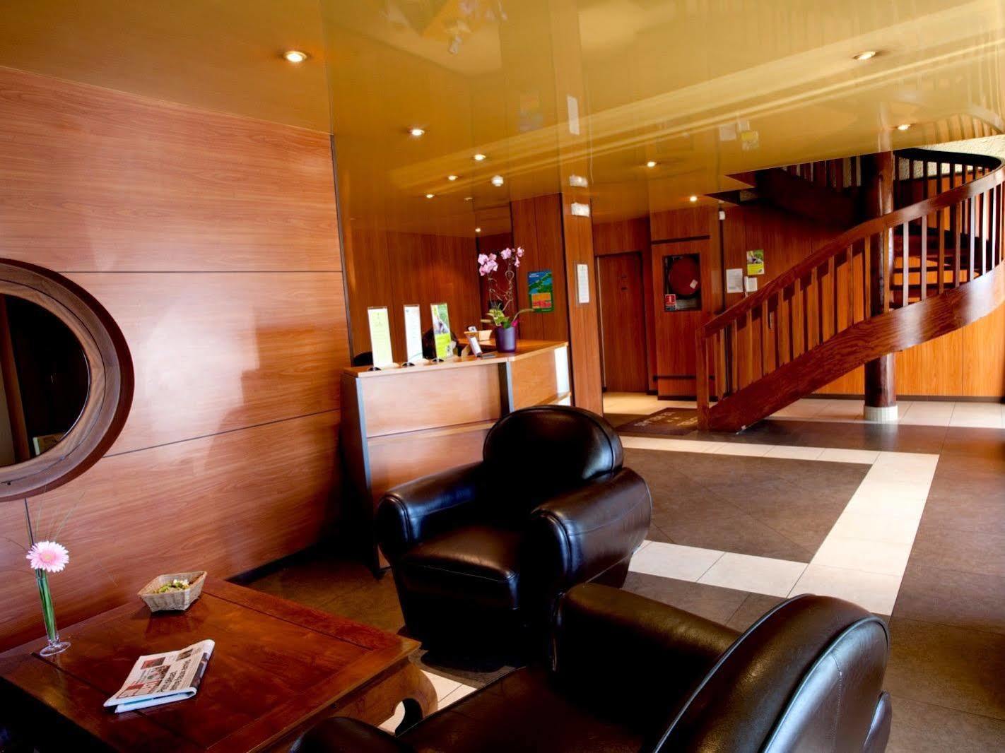 Logis Hotel Le Relais Biscarrosse Buitenkant foto